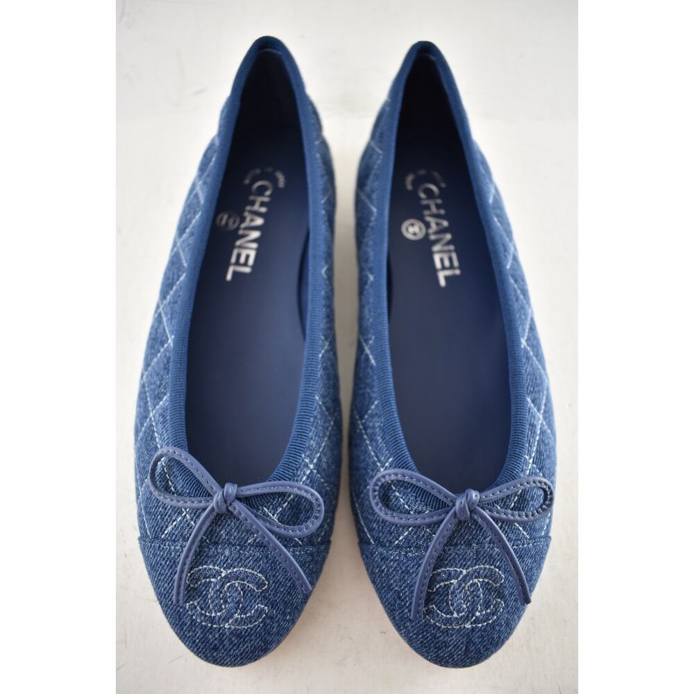 Chanel 26P Washed Denim Blue Quilted CC Logo Bow Tie Ballet Ballerina Flat 37.5 - Picture 9 of 16